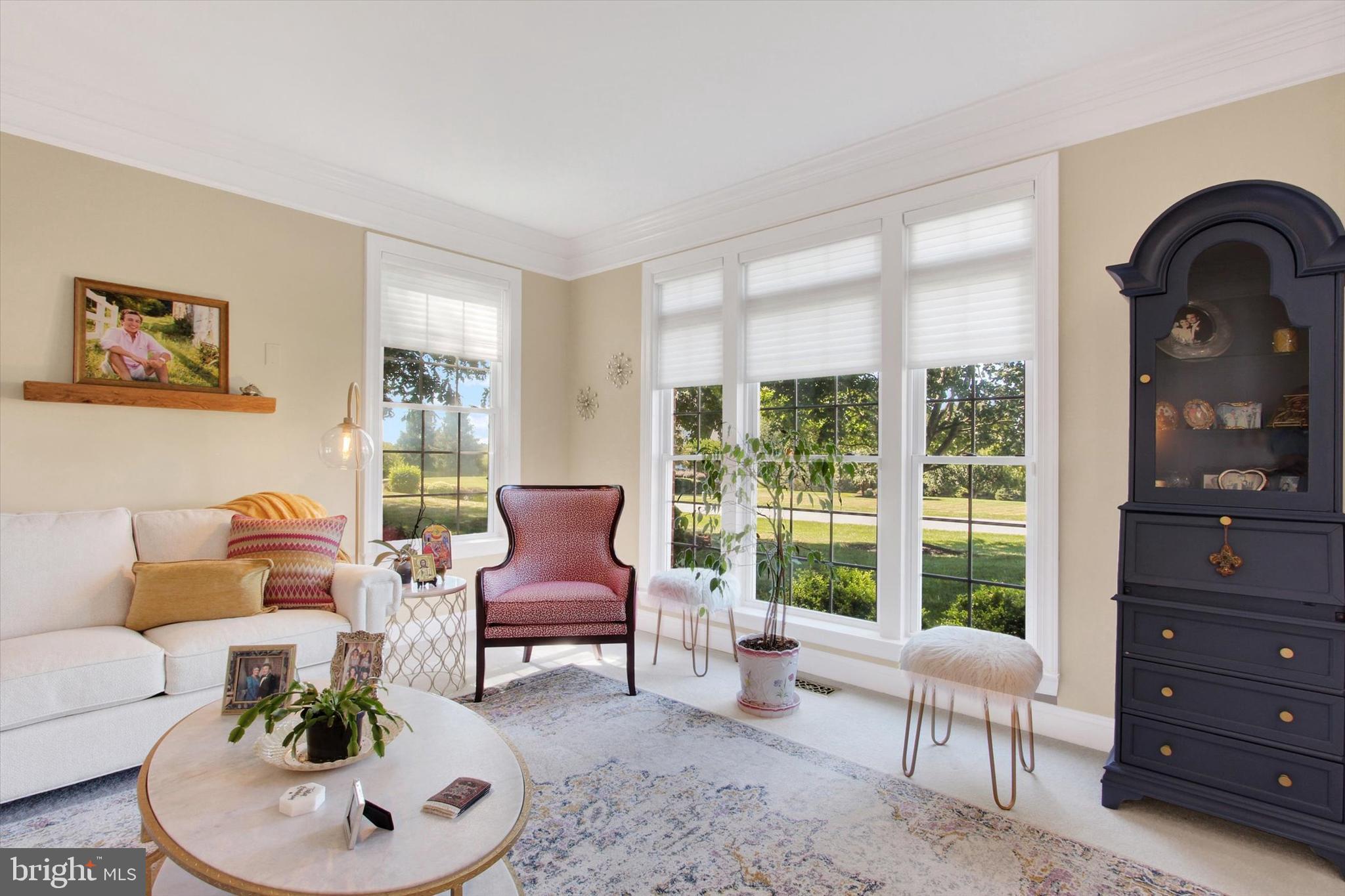 RIVER DOWNS - Residential