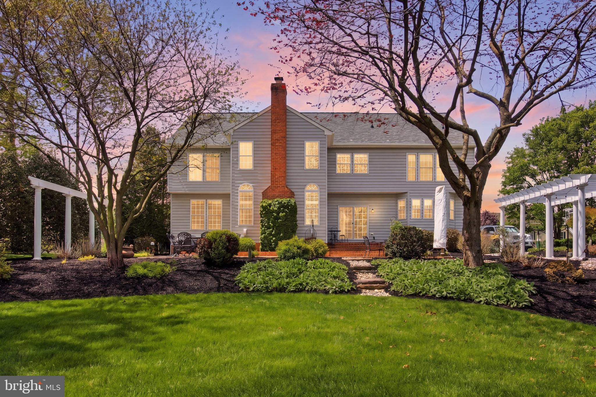 RIVER DOWNS - Residential