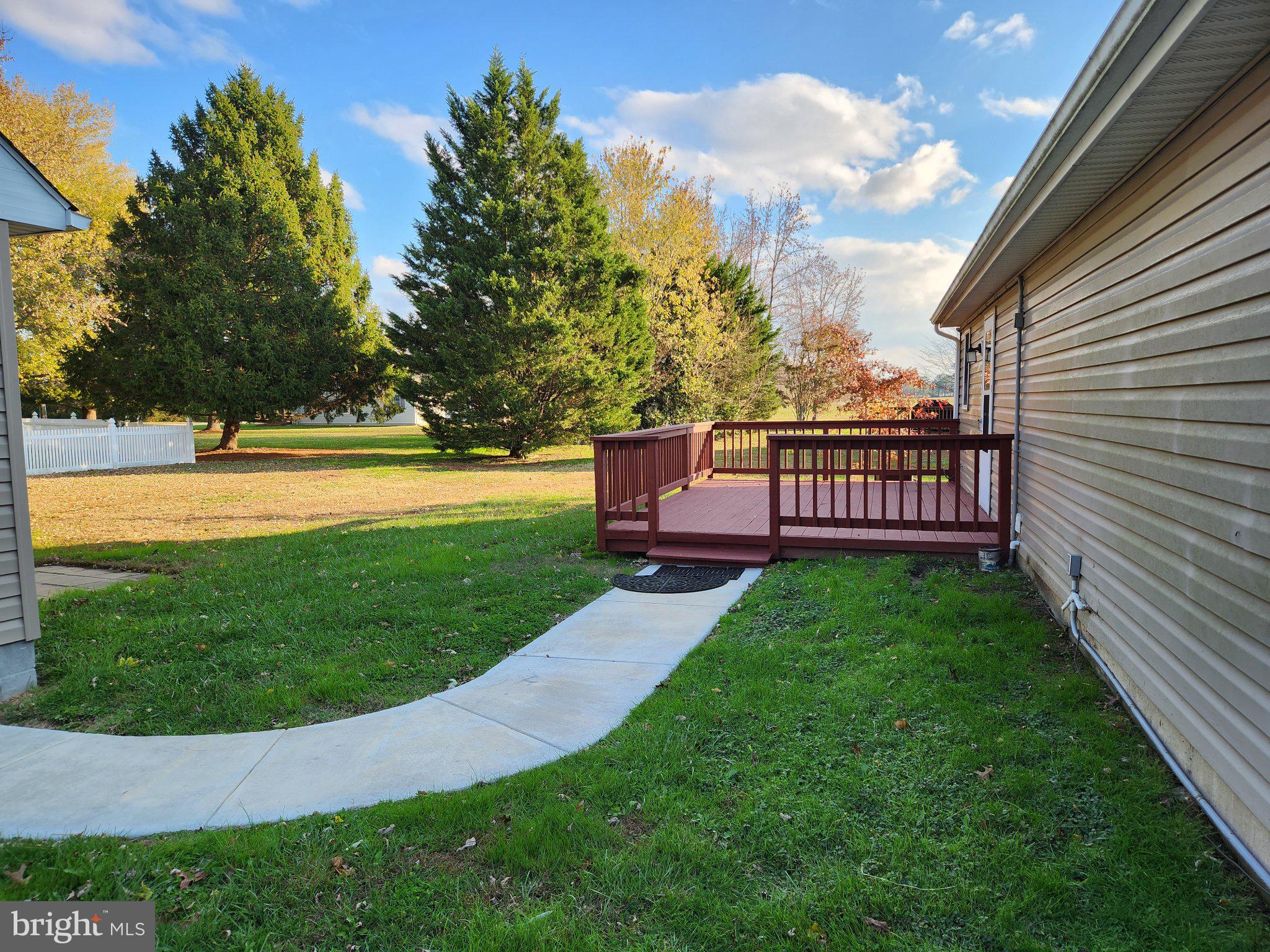 235 OLDE POINT LANE