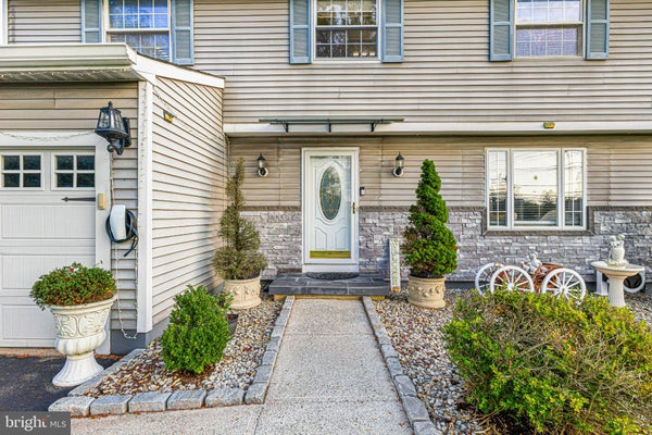 907 EDINBURG RD, TRENTON, NJ 08690 - Image a06417e5f2bcbedc045d08cc03f57c82/237700763