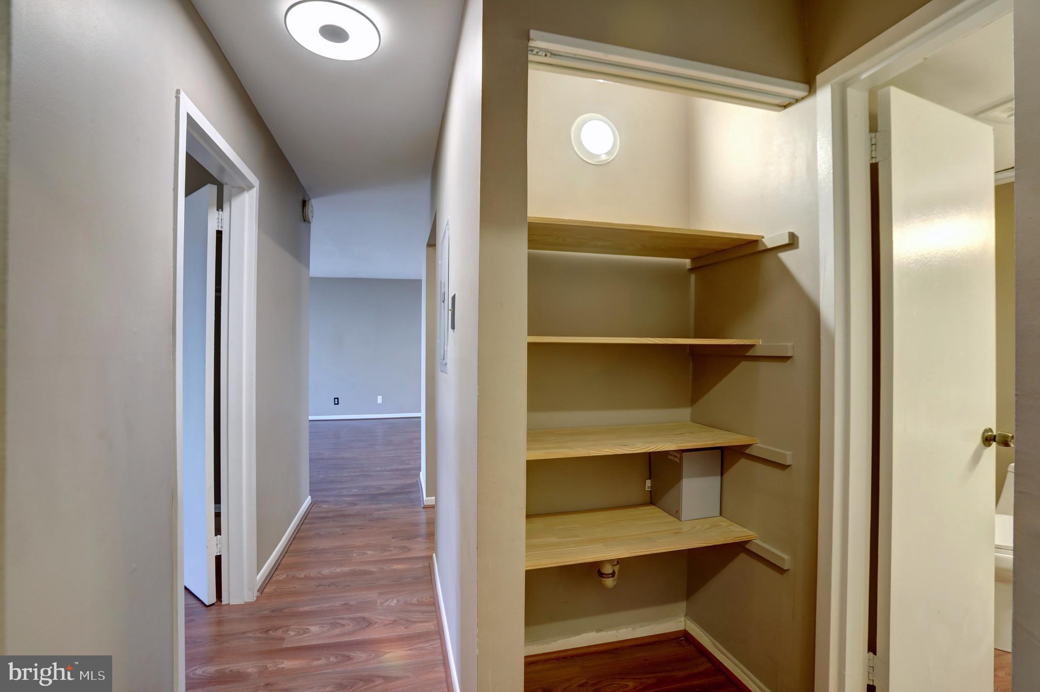 TREETOP CONDO - Residential