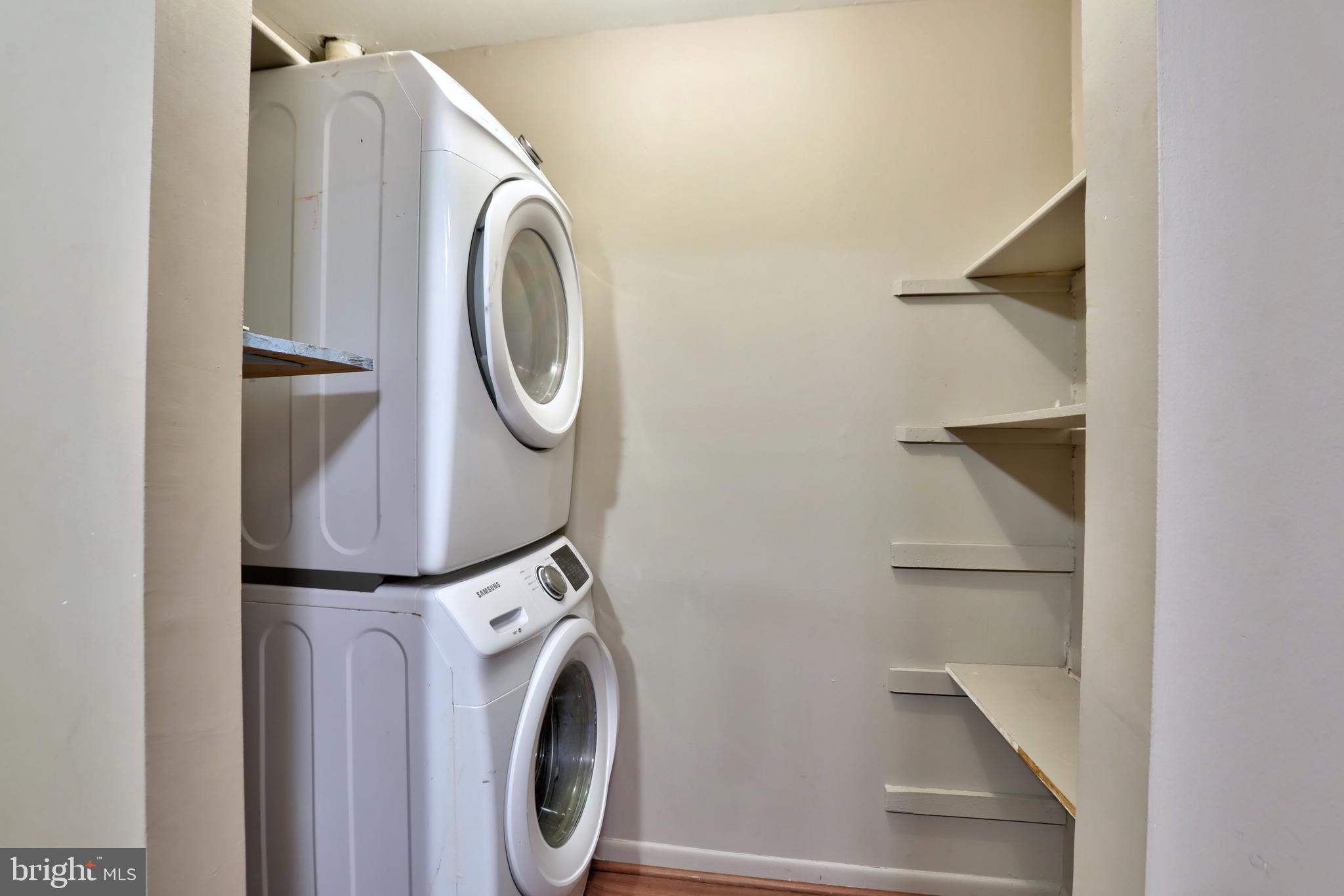 TREETOP CONDO - Residential