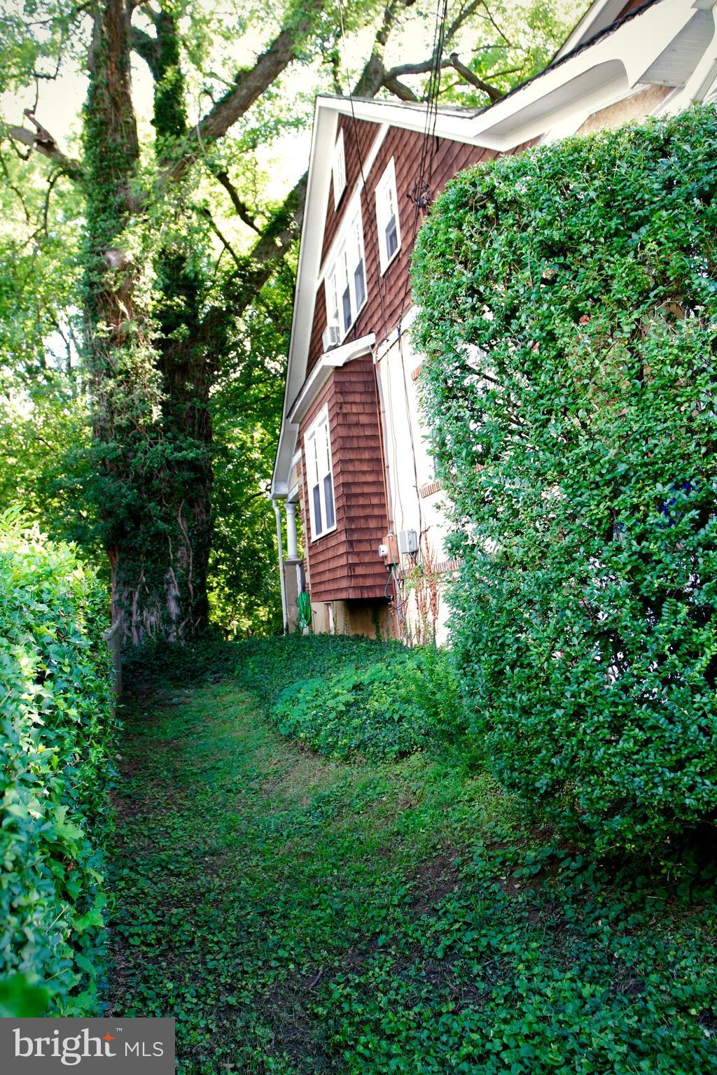 BETHESDA OUTSIDE - Residential