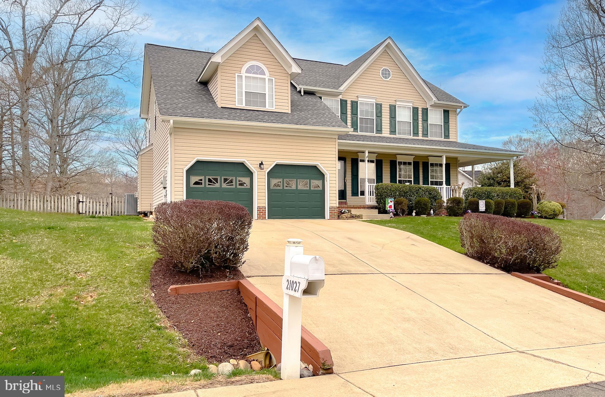 HUNTING QUARTERS - Residential