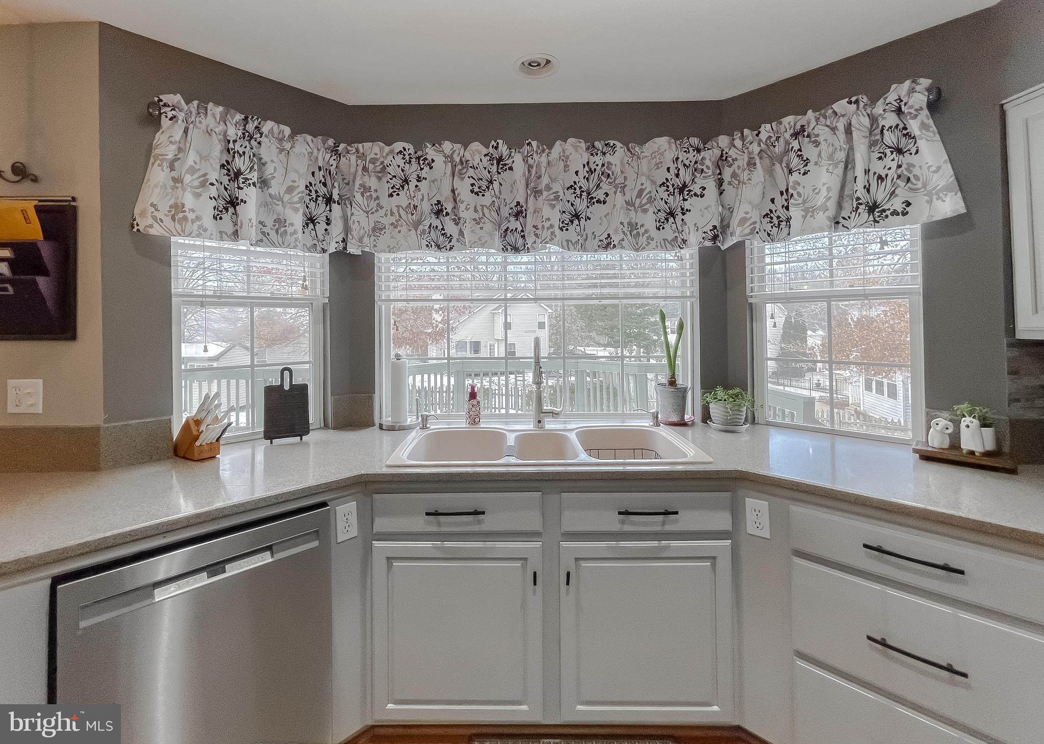 HUNTING QUARTERS - Residential