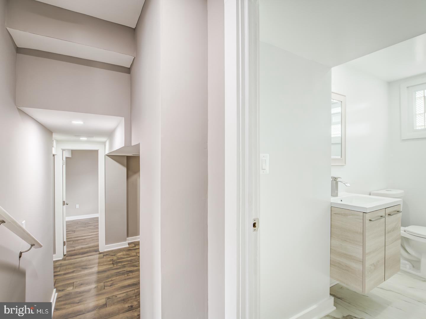 ROBIN HILLS - Residential