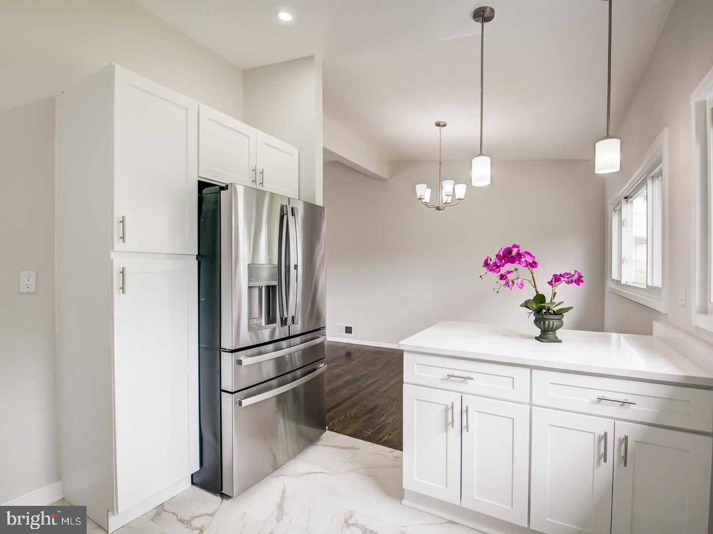 ROBIN HILLS - Residential