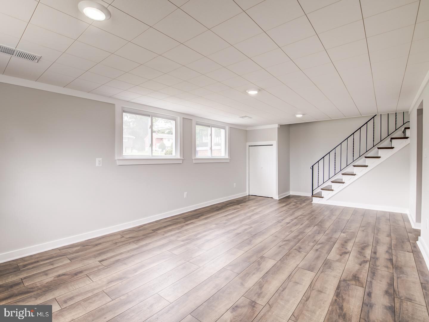 ROBIN HILLS - Residential