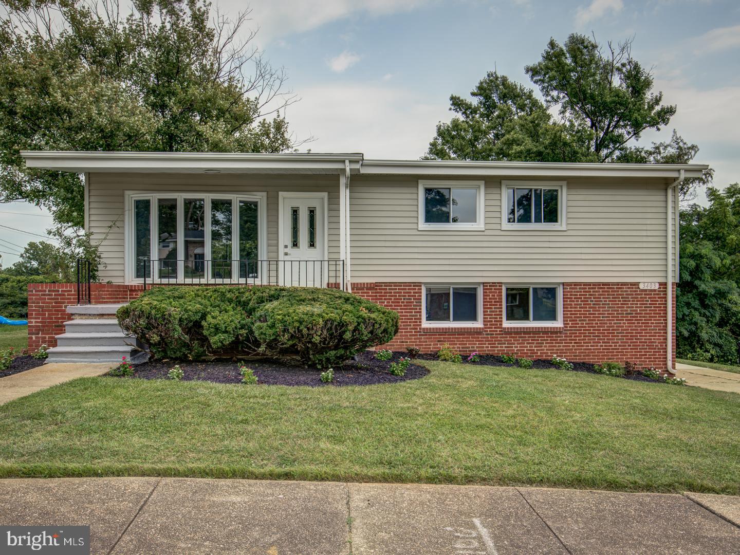 ROBIN HILLS - Residential