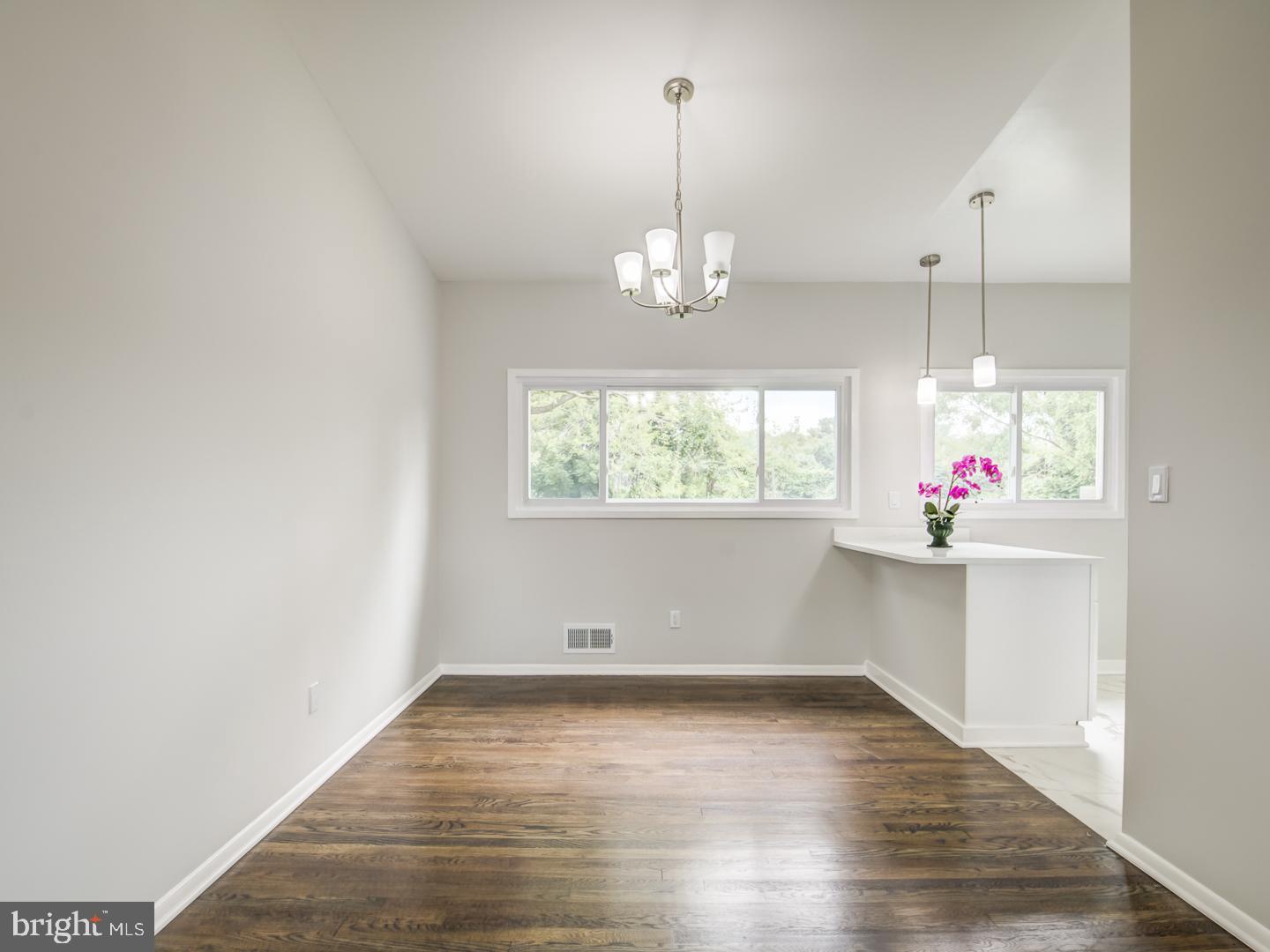 ROBIN HILLS - Residential