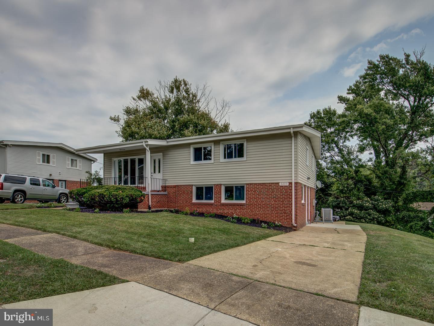 ROBIN HILLS - Residential