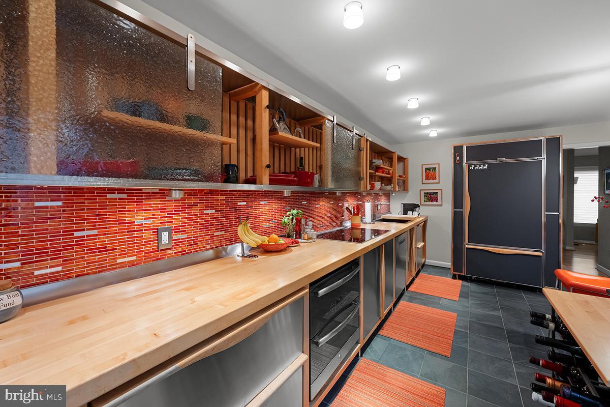 RUSTFIELD - Residential