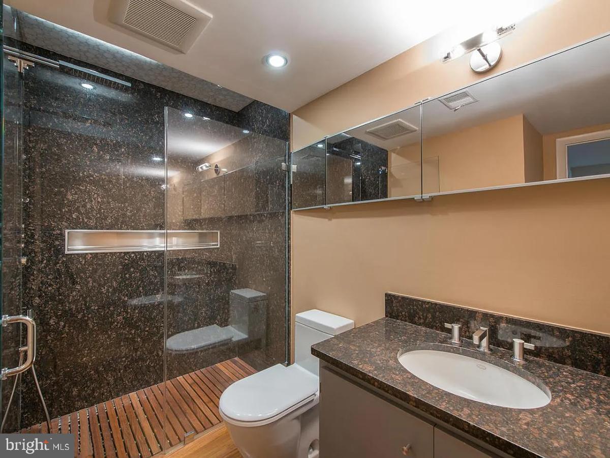 RUSTFIELD - Residential