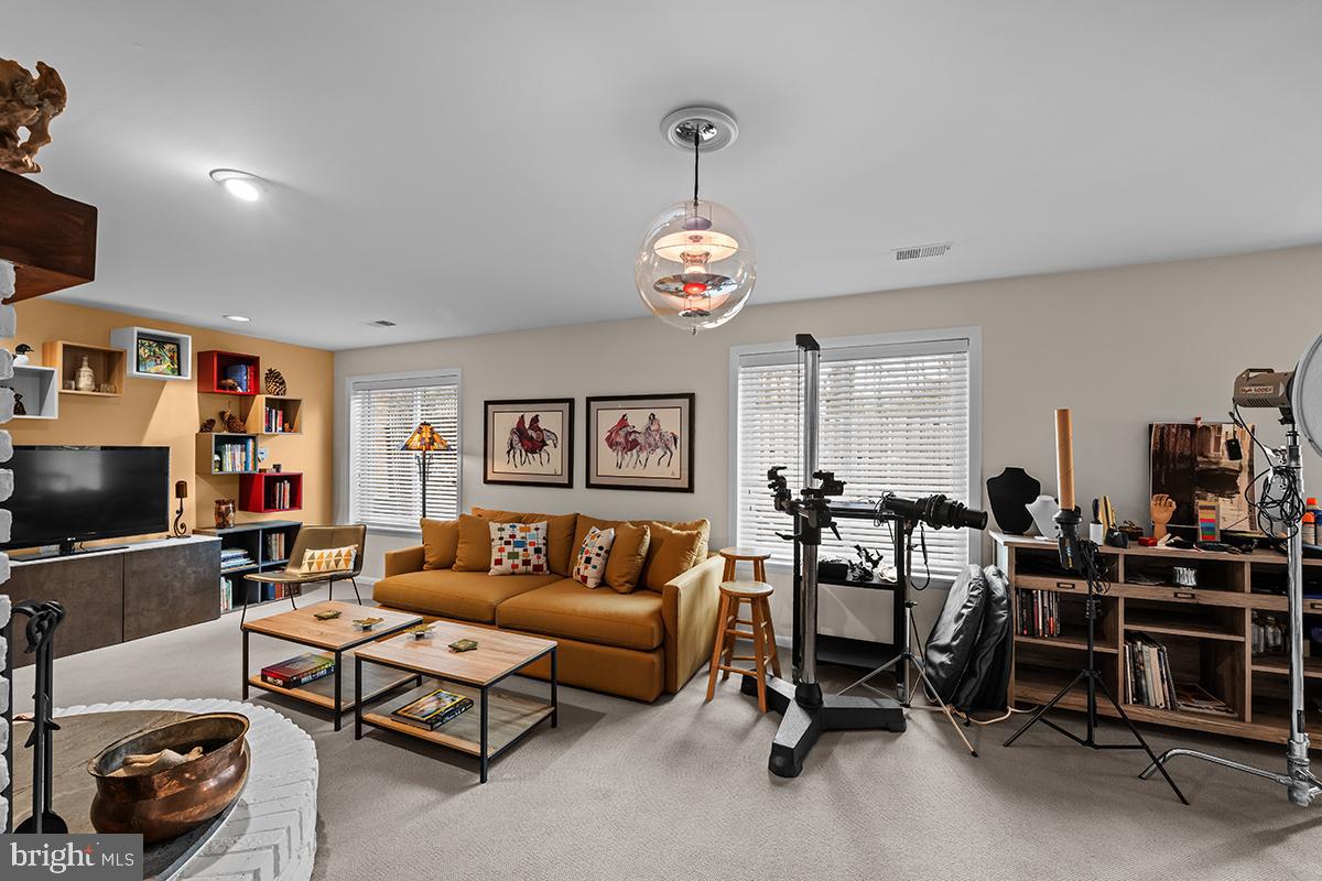 RUSTFIELD - Residential