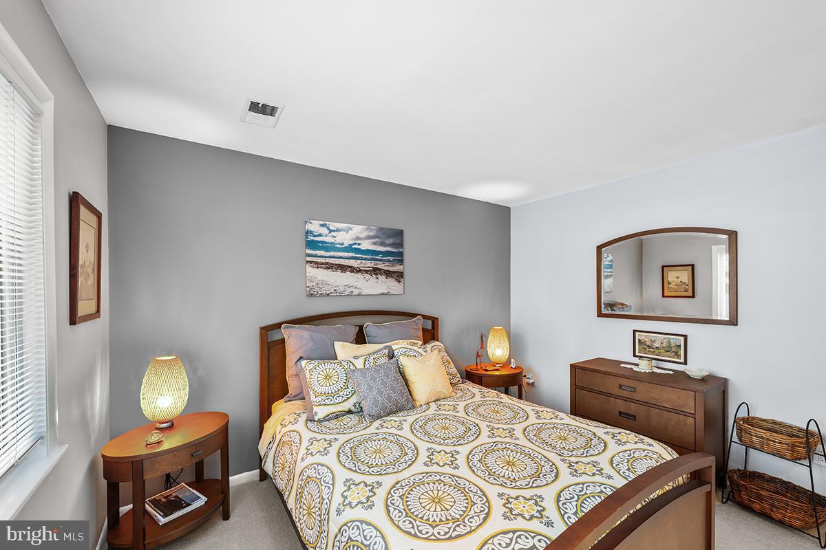 RUSTFIELD - Residential