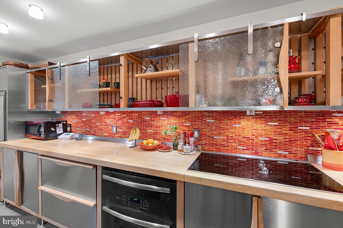 RUSTFIELD - Residential