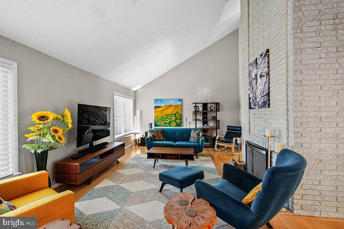 RUSTFIELD - Residential