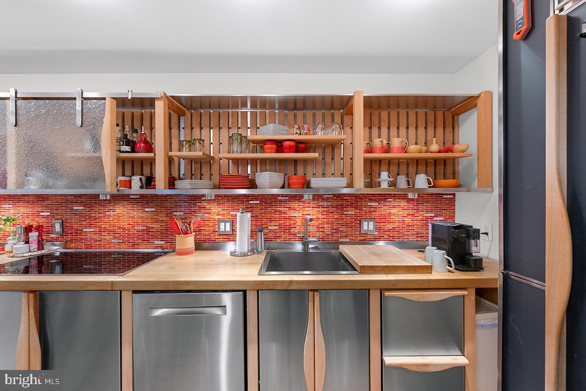 RUSTFIELD - Residential