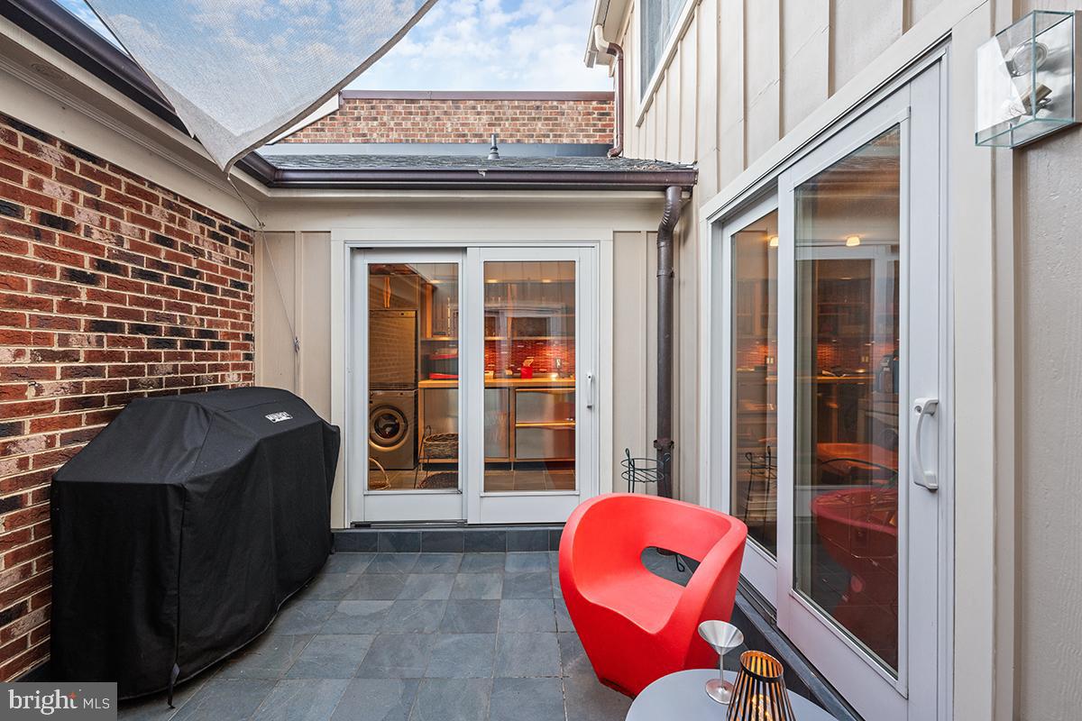 RUSTFIELD - Residential