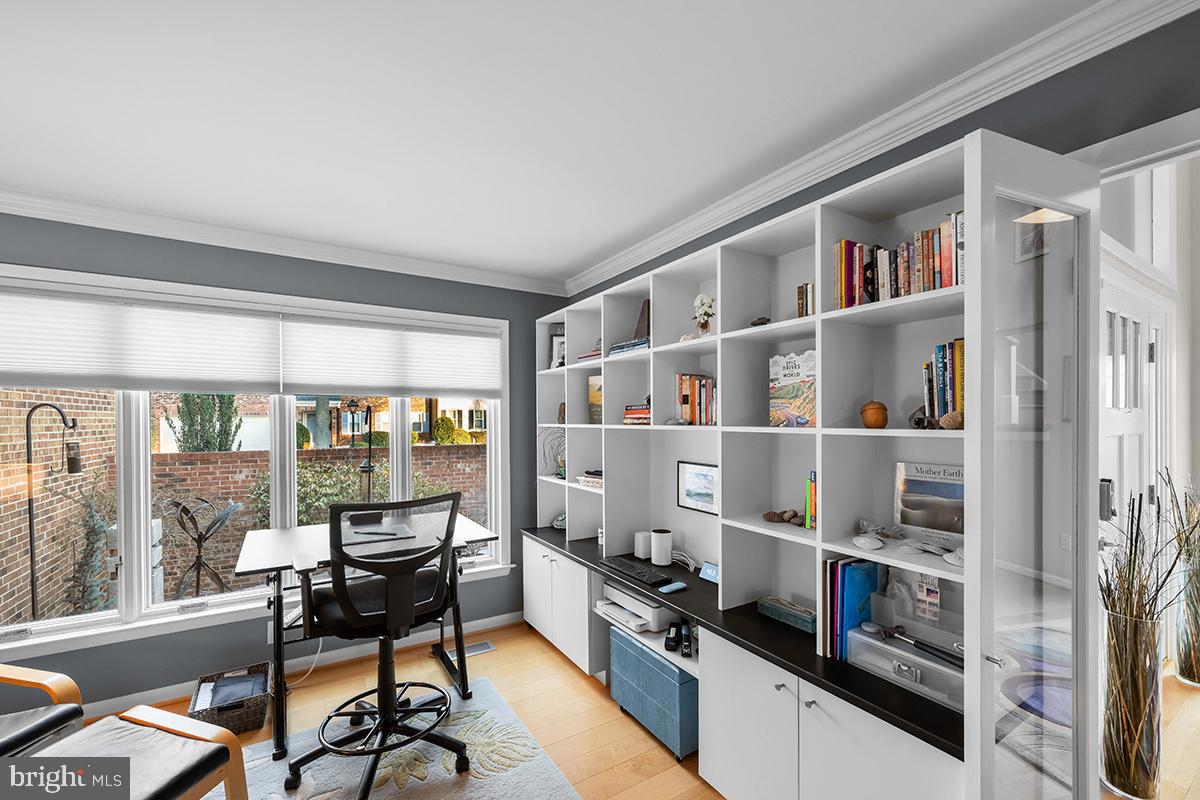 RUSTFIELD - Residential