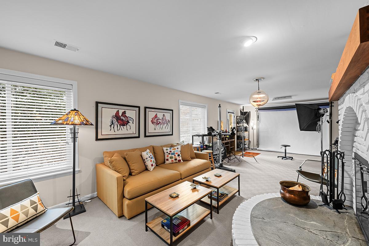 RUSTFIELD - Residential