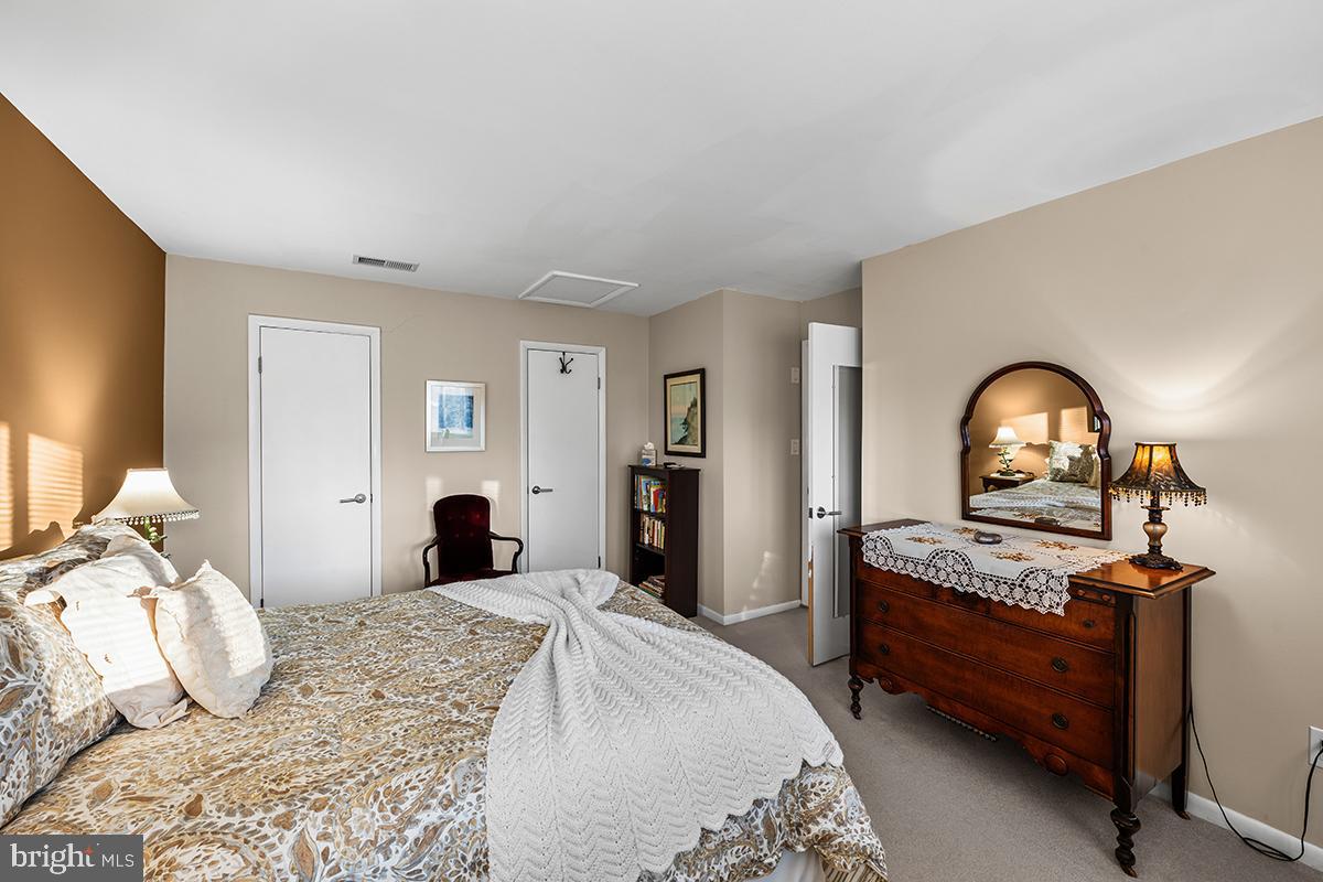 RUSTFIELD - Residential