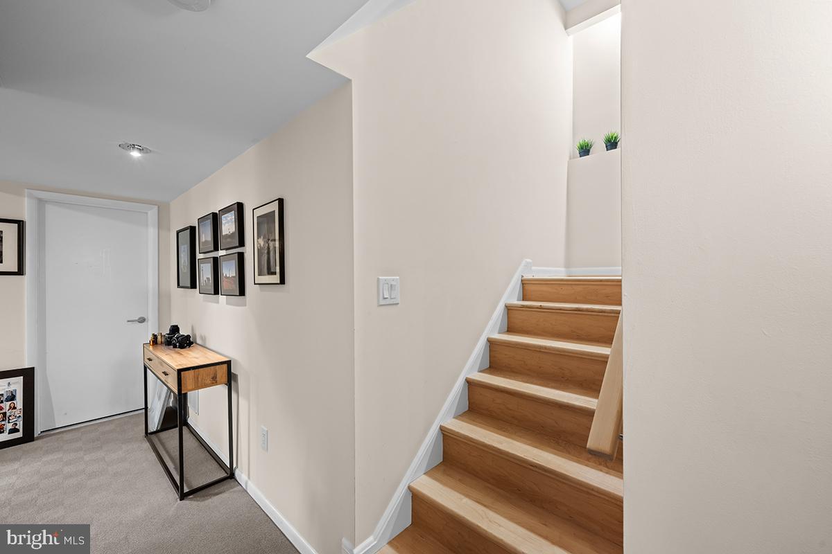 RUSTFIELD - Residential