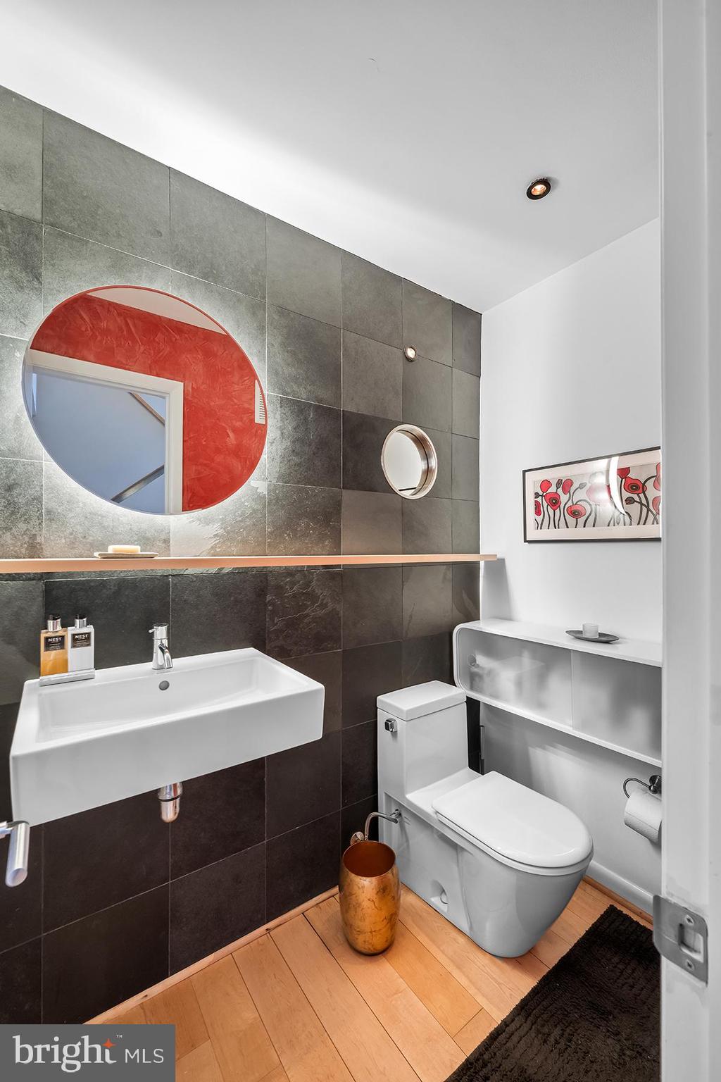 3916 RUST HILL PLACE