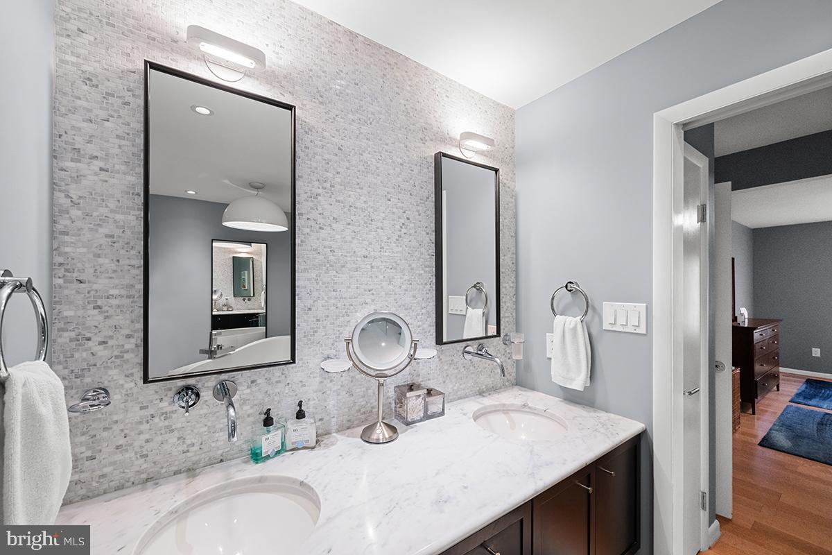 RUSTFIELD - Residential