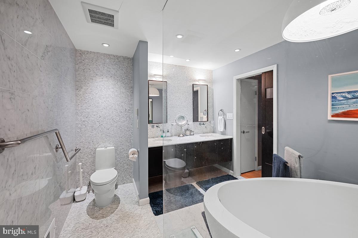 RUSTFIELD - Residential