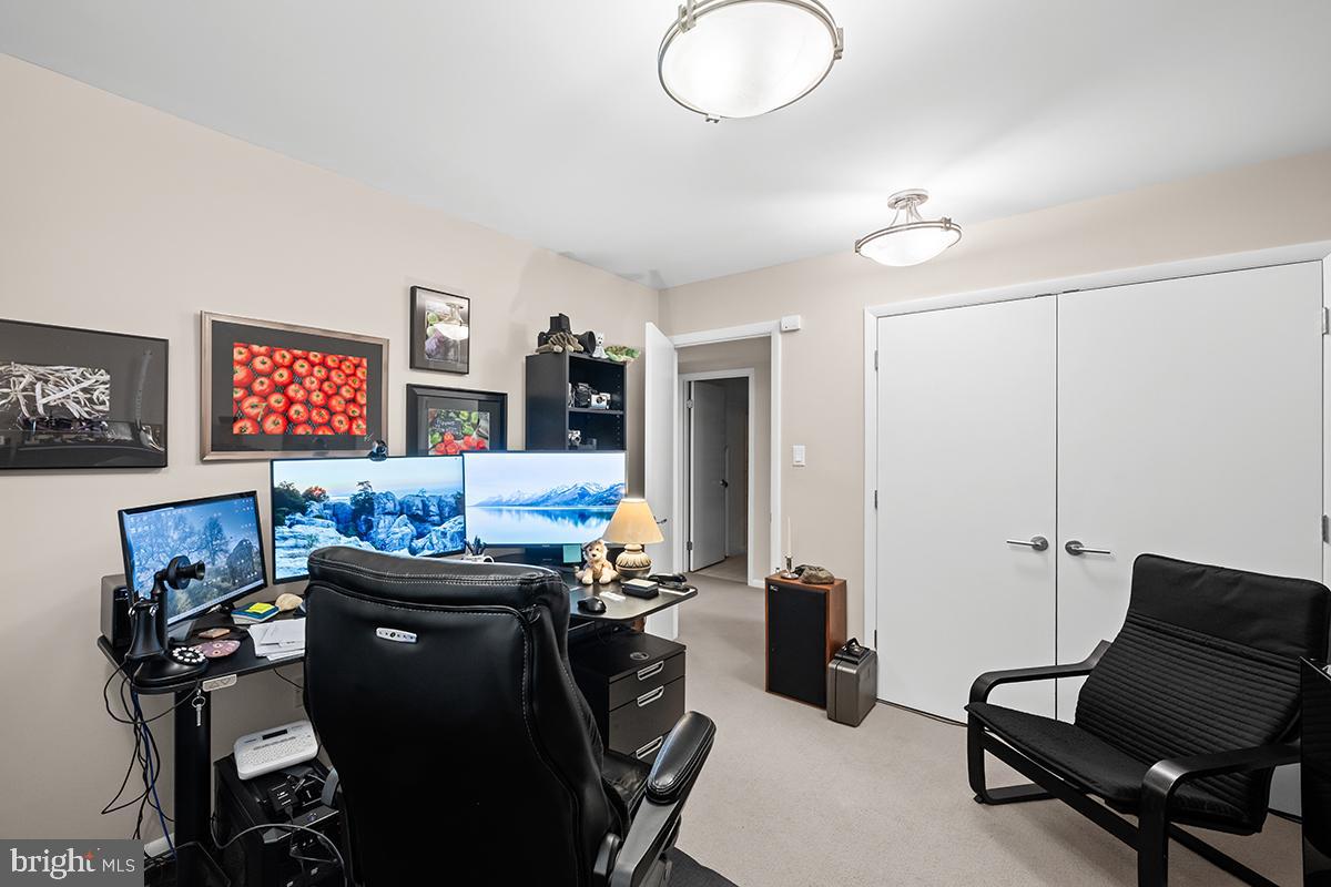 RUSTFIELD - Residential