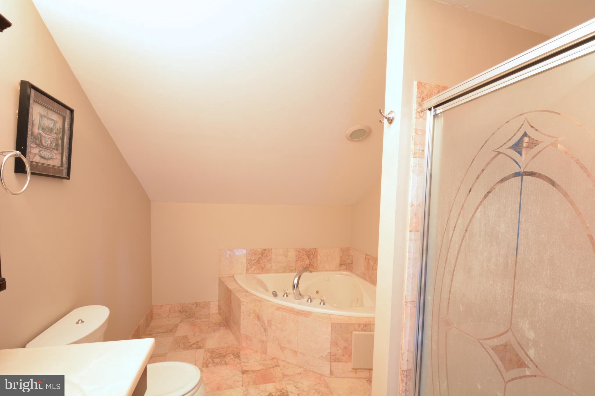 SUGARLAND RUN - Residential