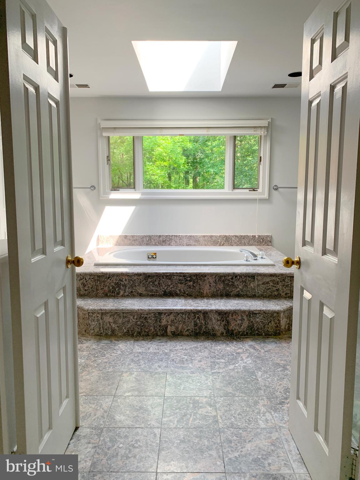 EATON PARK - Residential