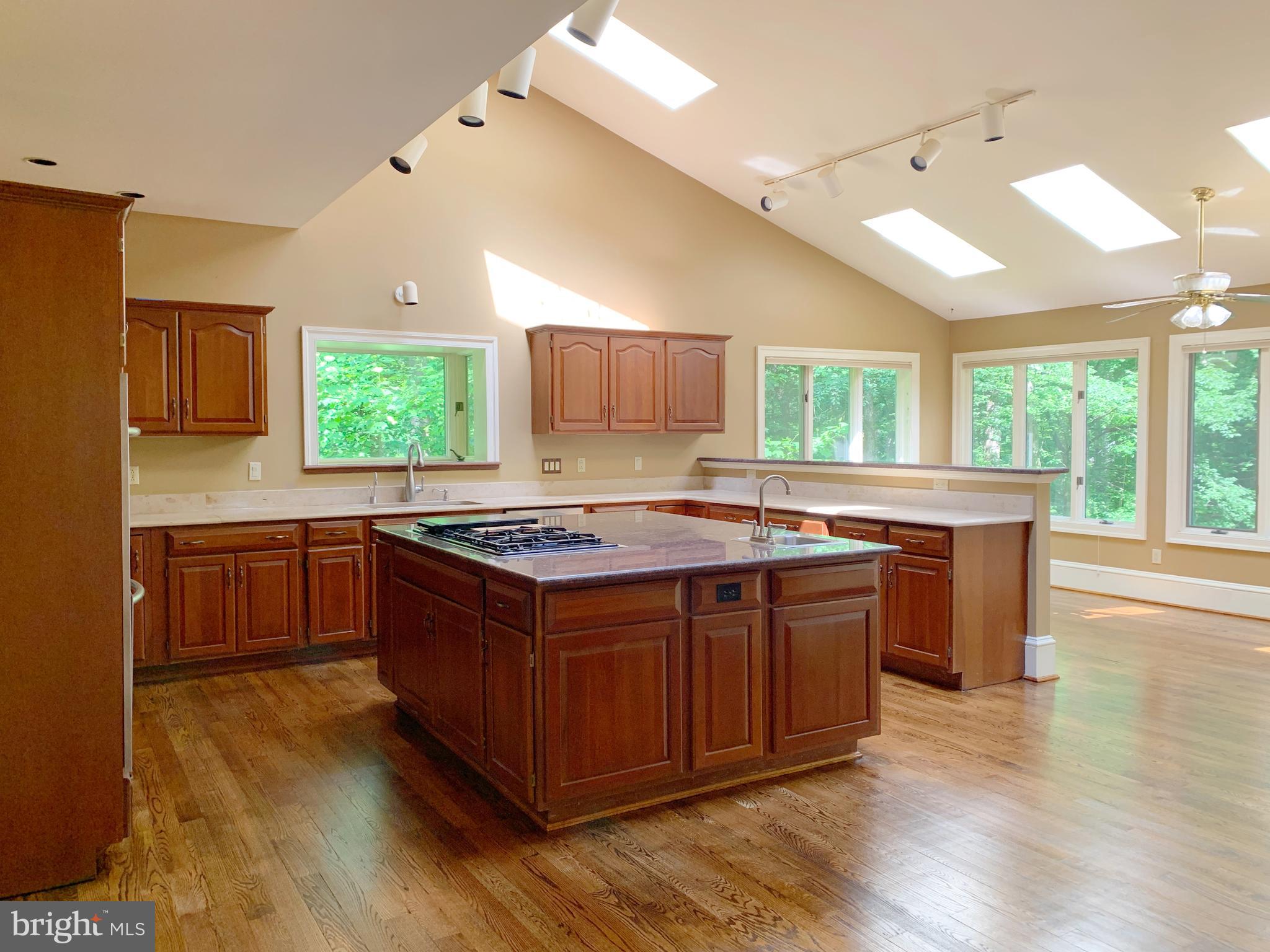 EATON PARK - Residential