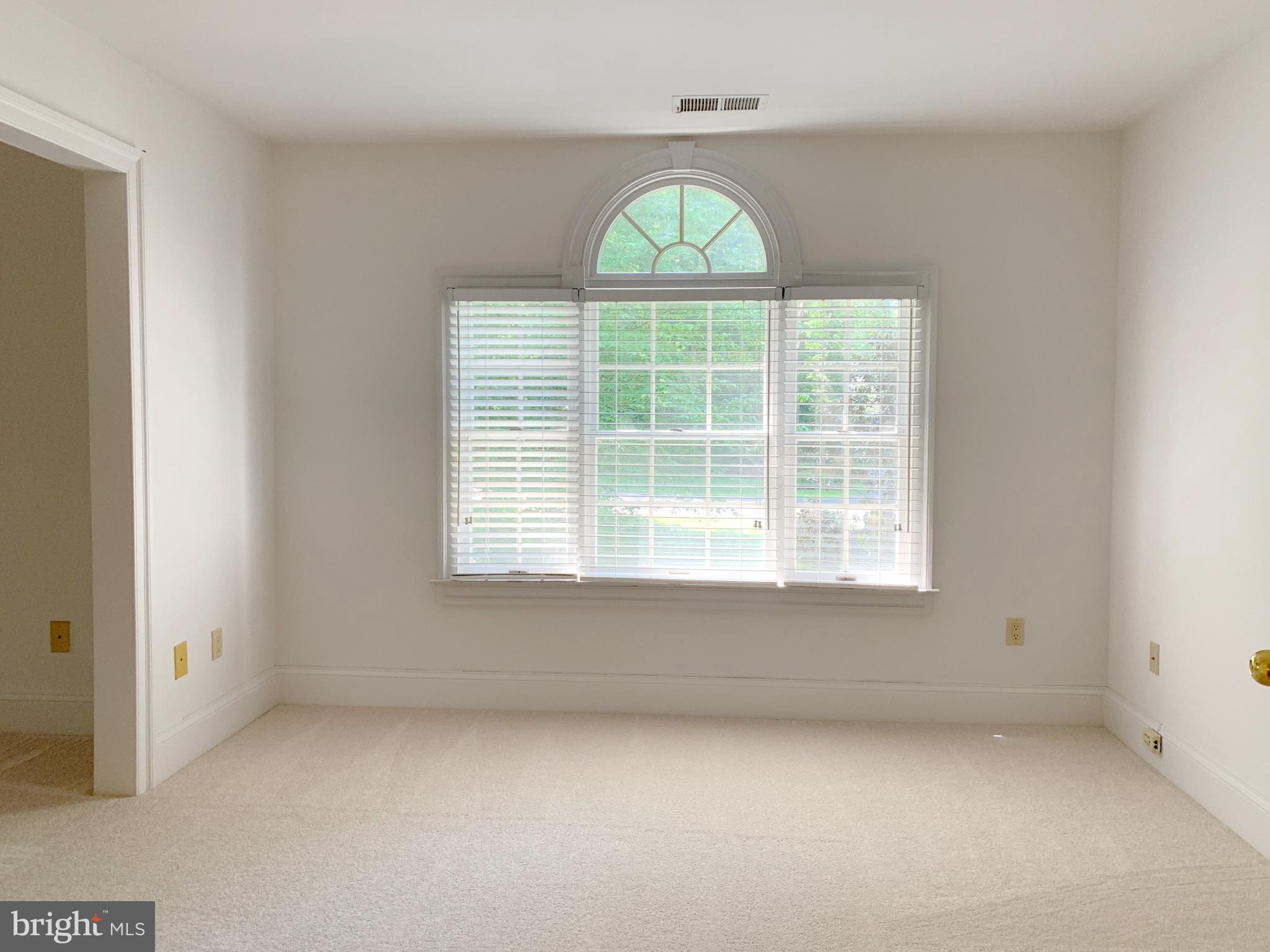 EATON PARK - Residential