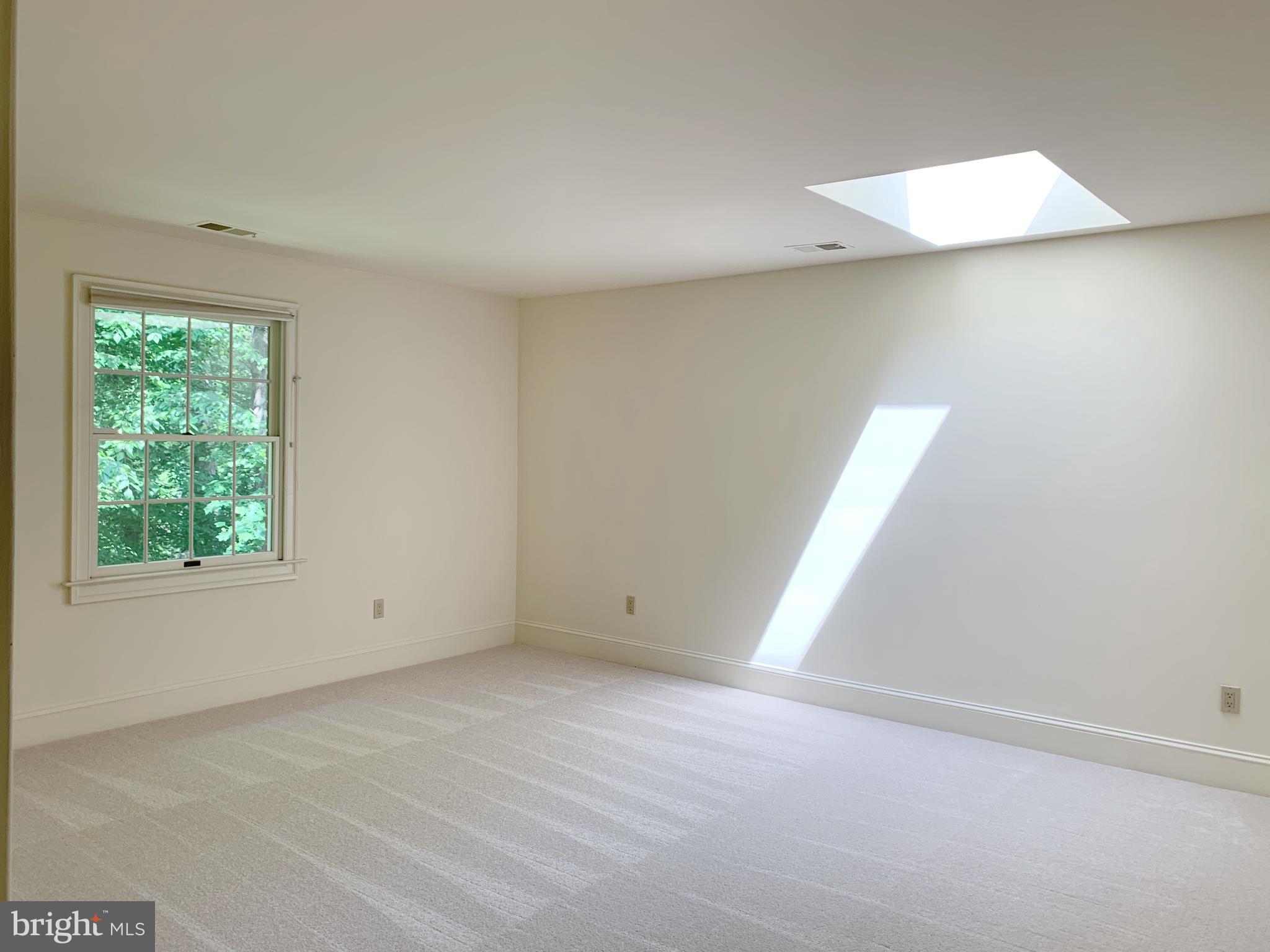 EATON PARK - Residential