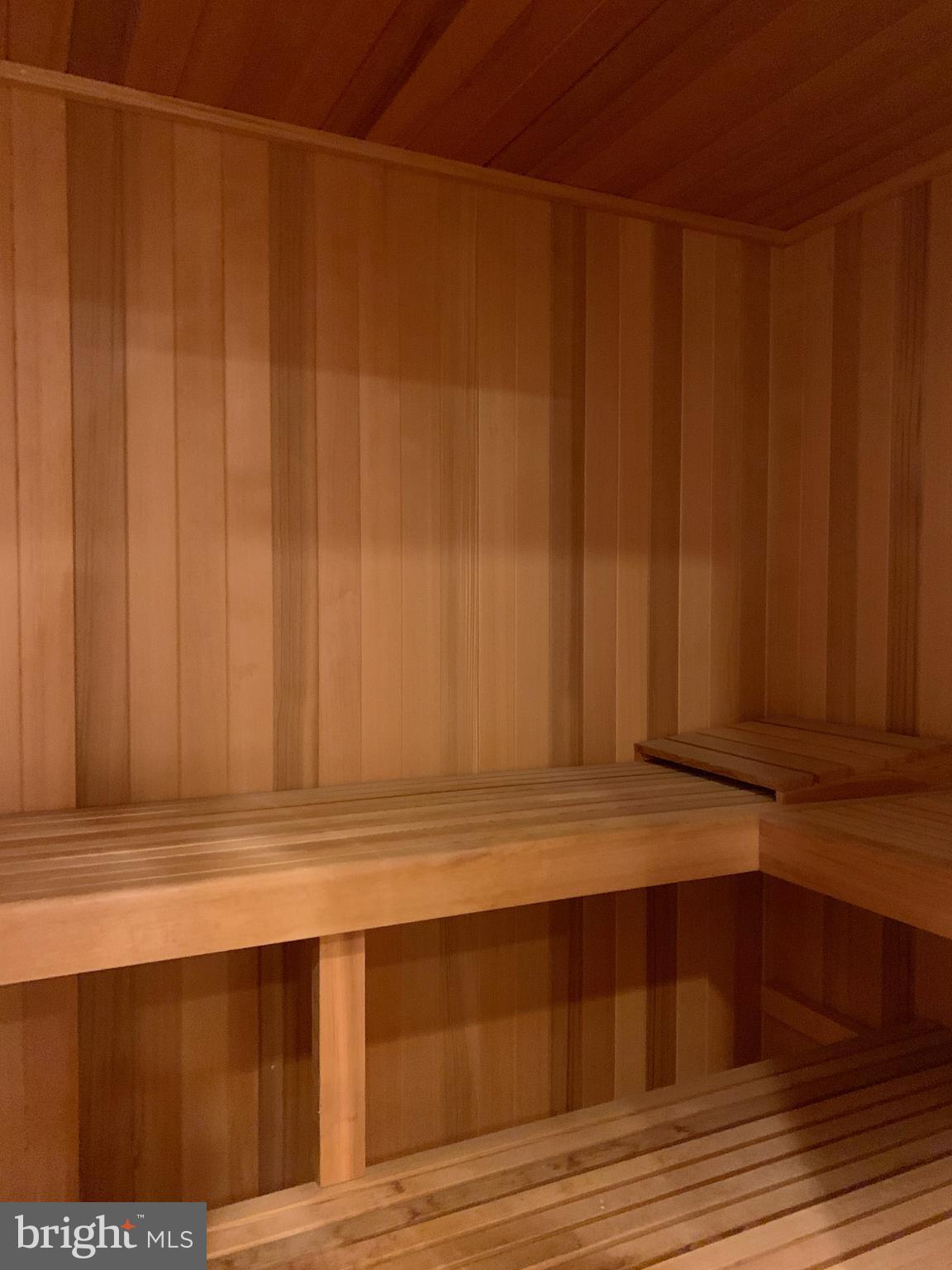 EATON PARK - Residential