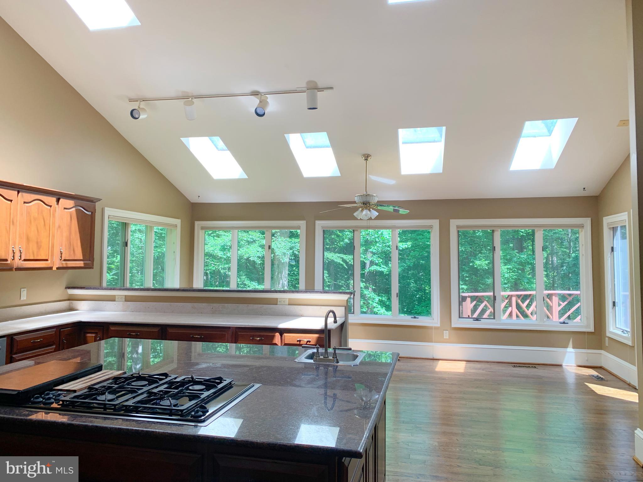 EATON PARK - Residential