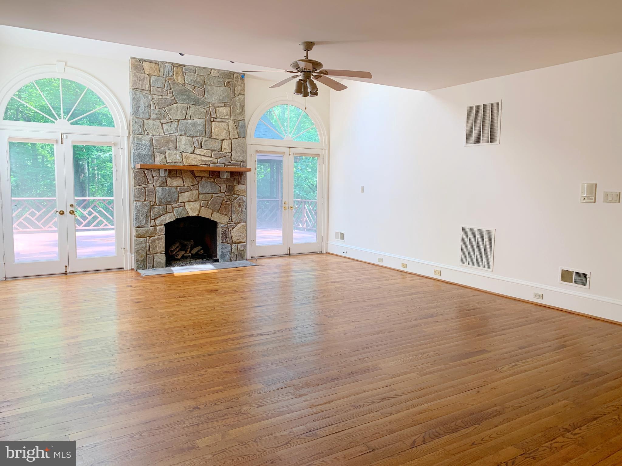 EATON PARK - Residential