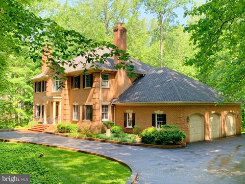 9090 EATON PARK ROAD GREAT FALLS VA 22066