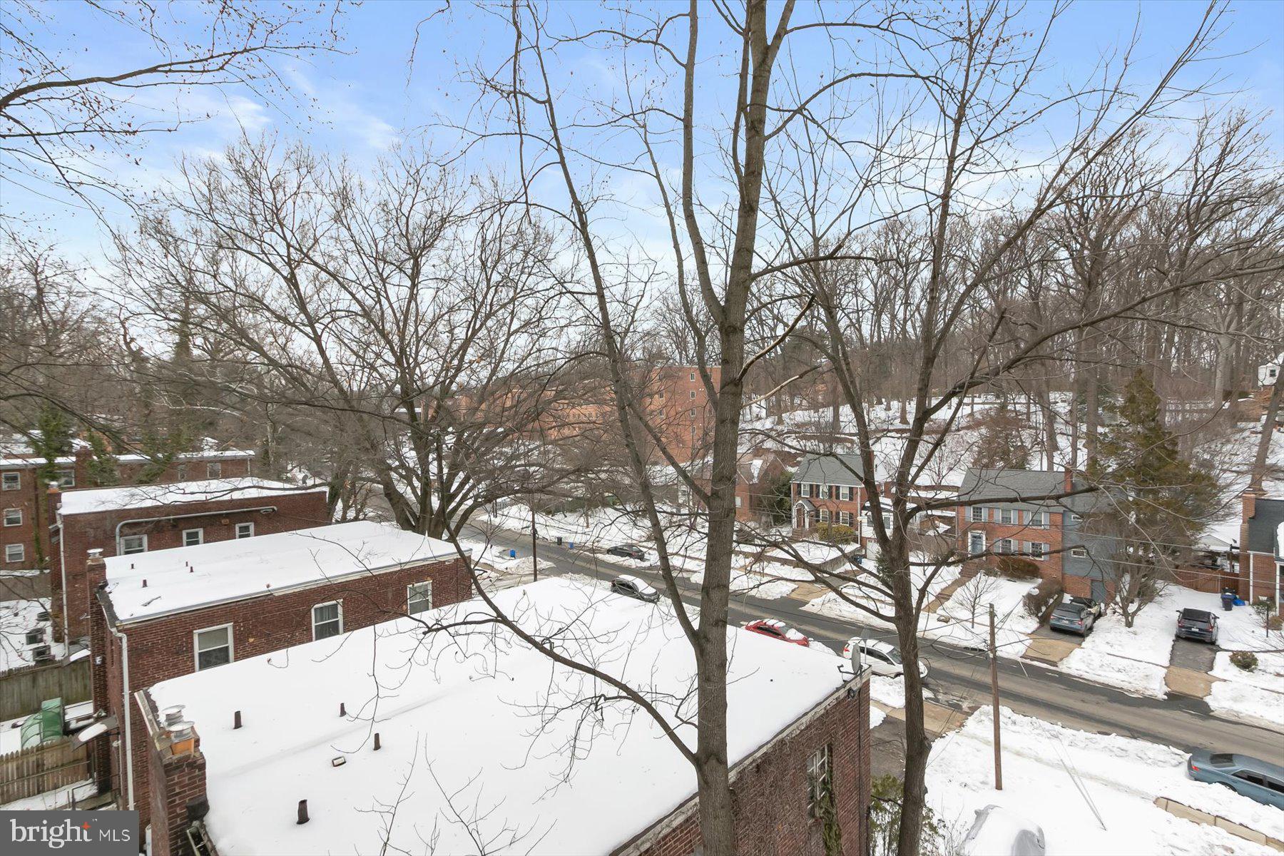 HARTFORD THAYER CONDOMINIUM APARTMENTS - Residential