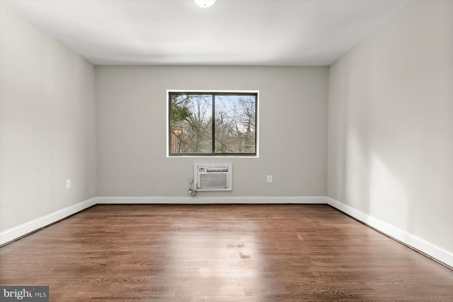 HARTFORD THAYER CONDOMINIUM APARTMENTS - Residential