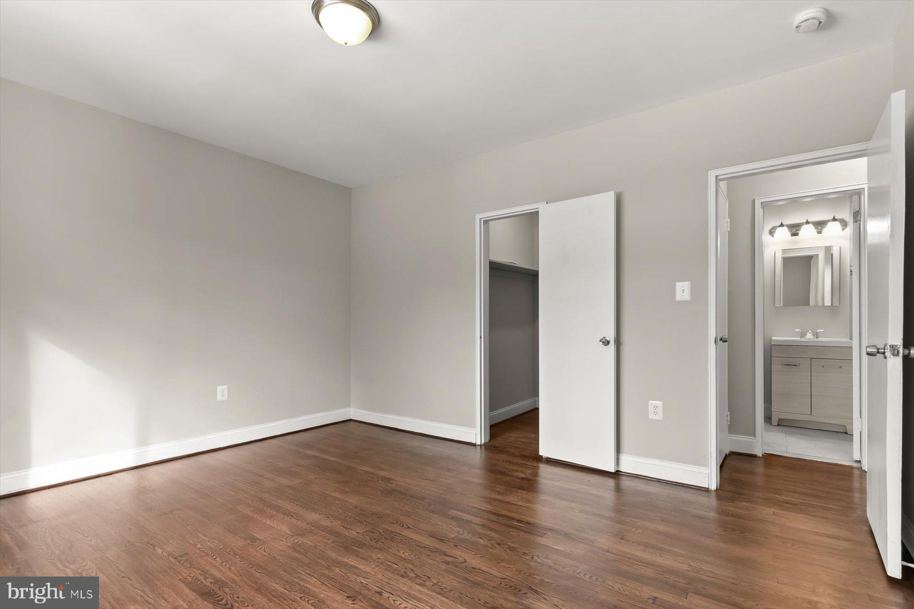 HARTFORD THAYER CONDOMINIUM APARTMENTS - Residential