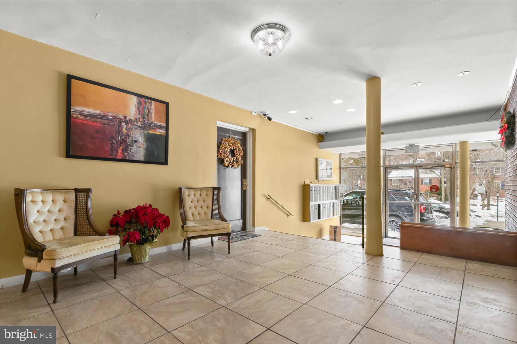 HARTFORD THAYER CONDOMINIUM APARTMENTS - Residential