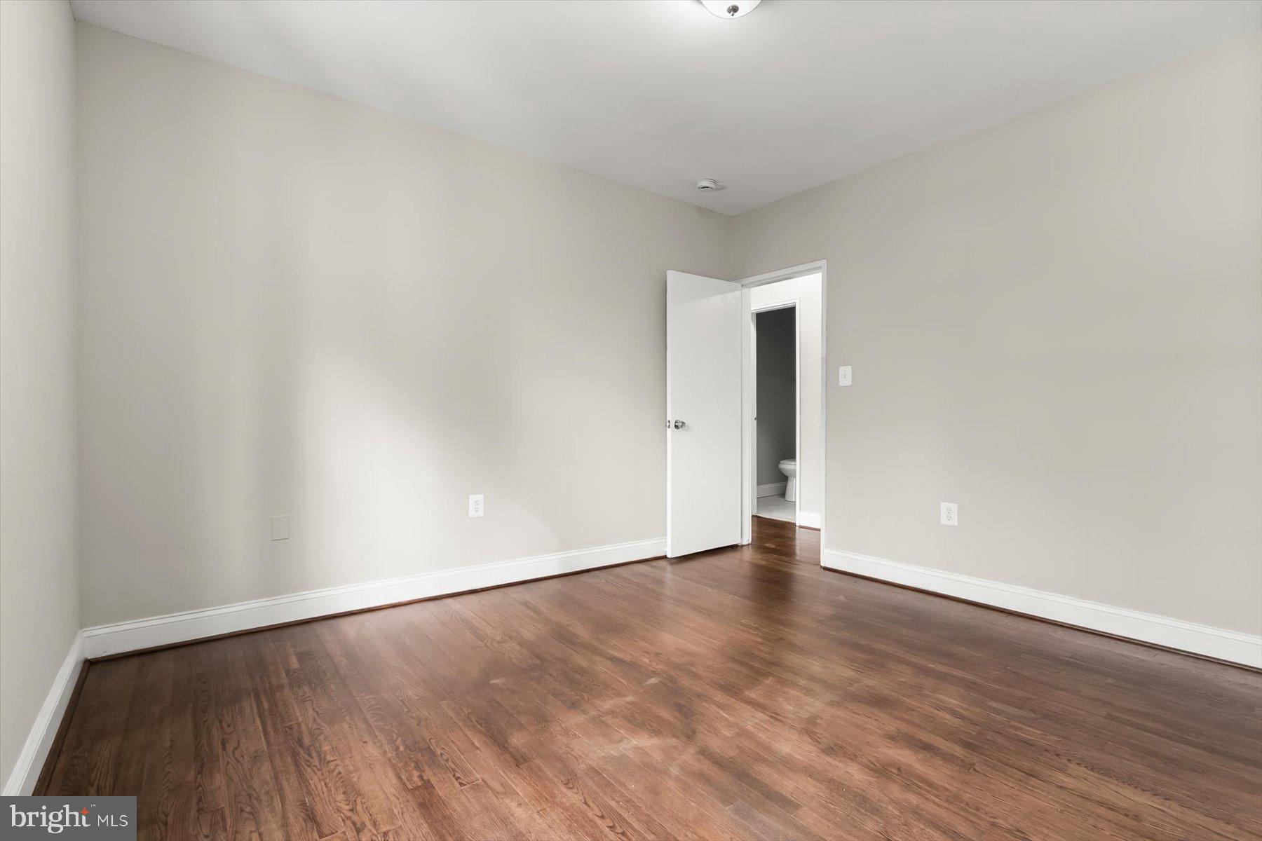 HARTFORD THAYER CONDOMINIUM APARTMENTS - Residential