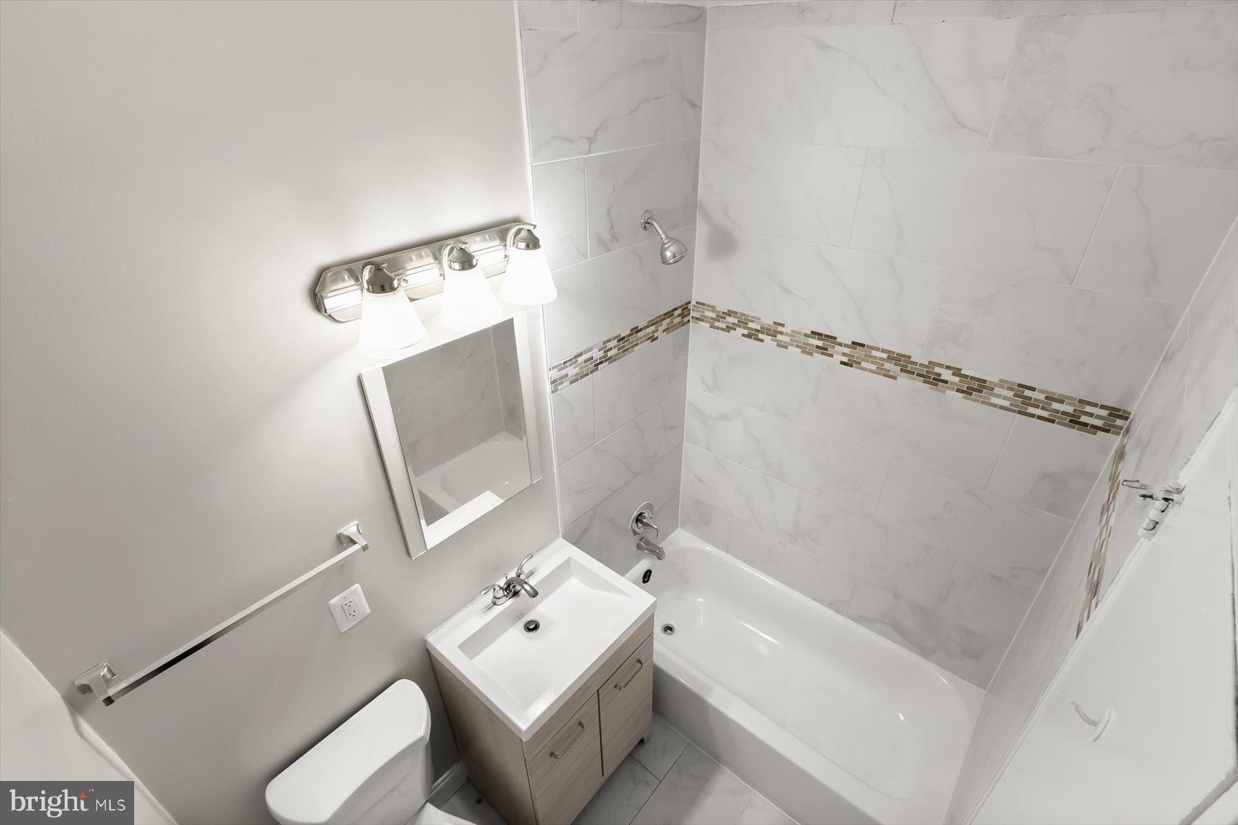 HARTFORD THAYER CONDOMINIUM APARTMENTS - Residential