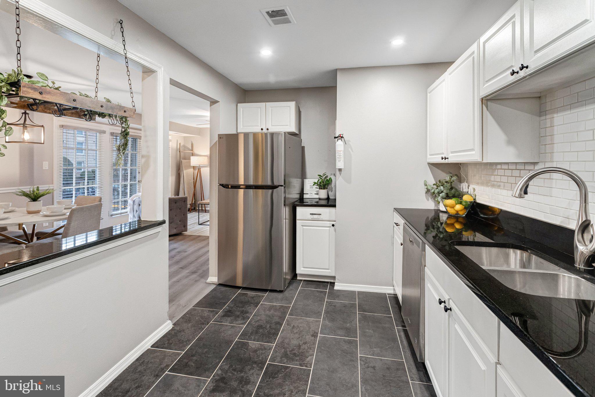 MOORINGS OF OCCOQUAN CON - Residential