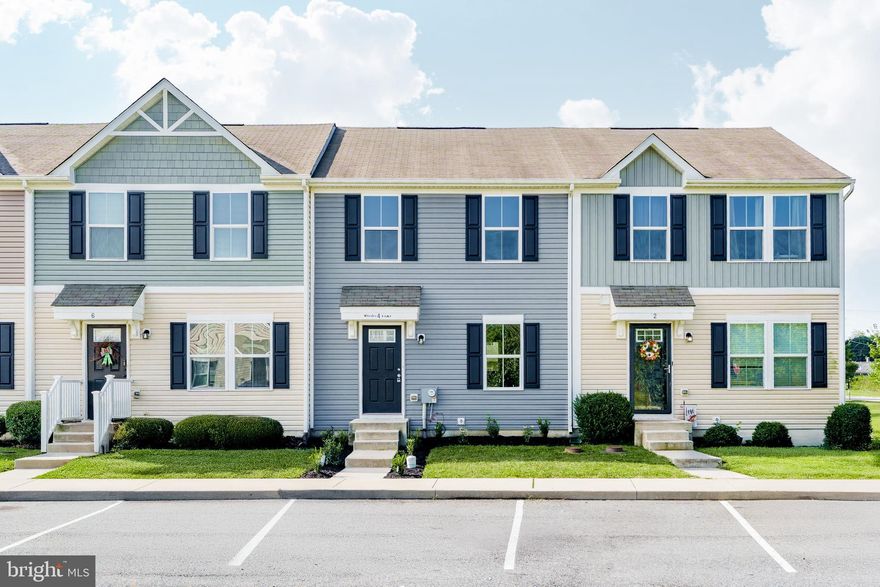 There's no place like home! Brand new carpet and fresh paint throughout! Move in ready 3 bedroom, 2 full bath townhome features an open floor plan with spacious living room, eat-in kitchen with ample cabinet space and stainless appliances. Glass sliding door off dining area to rear yard. Upper level has owner's suite with full bath and walk-in closet, plus two additional bedrooms, full hall bath and laundry area. This home has a full basement with potential for additional living space or plenty of storage. Homeowner's Association includes lawn maintenance, trash pick up and snow removal. Close to MD/DE line, downtown Newark, and University of Delaware. Call today for your tour.