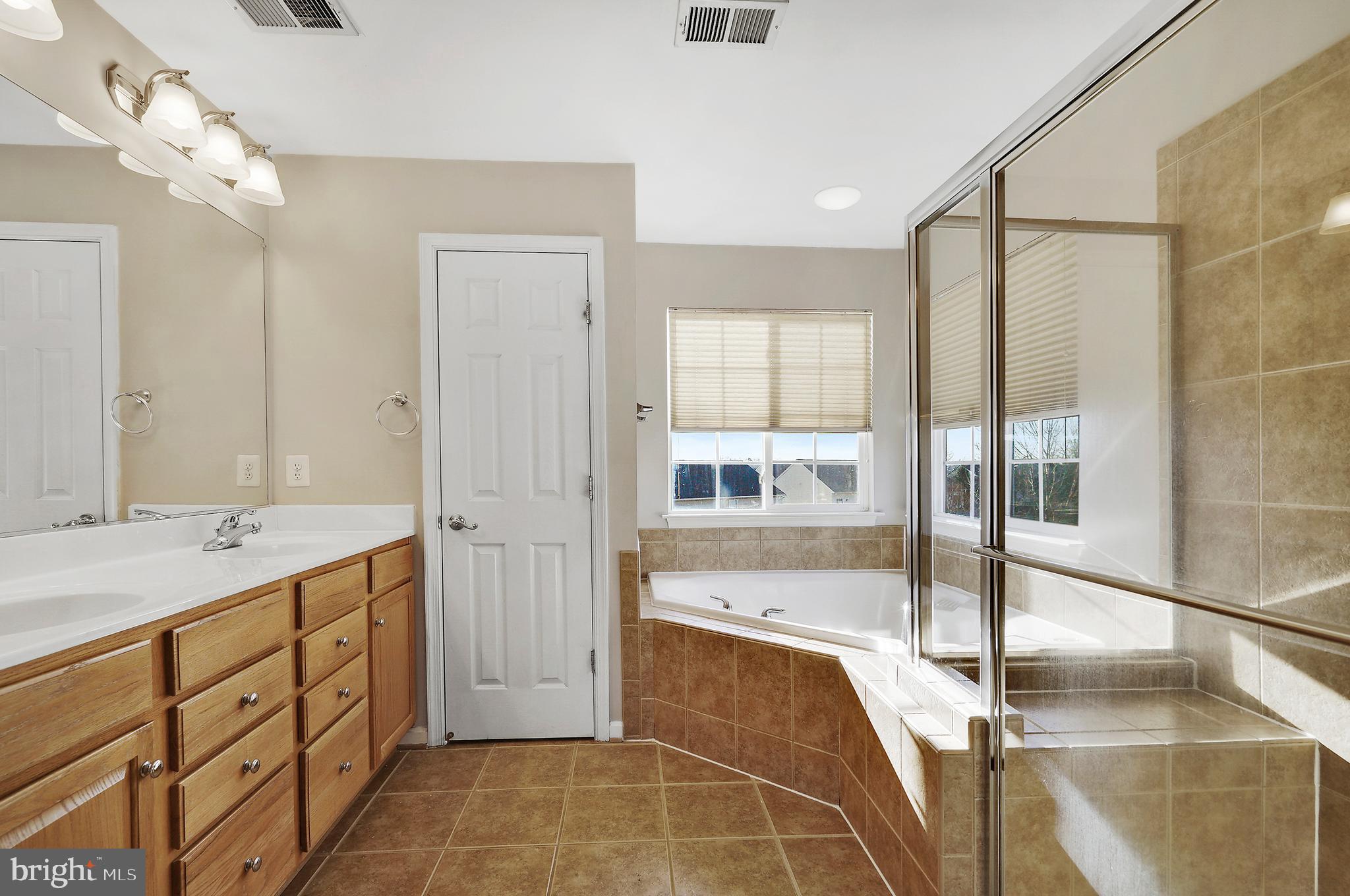 LANIER FARMS - Residential