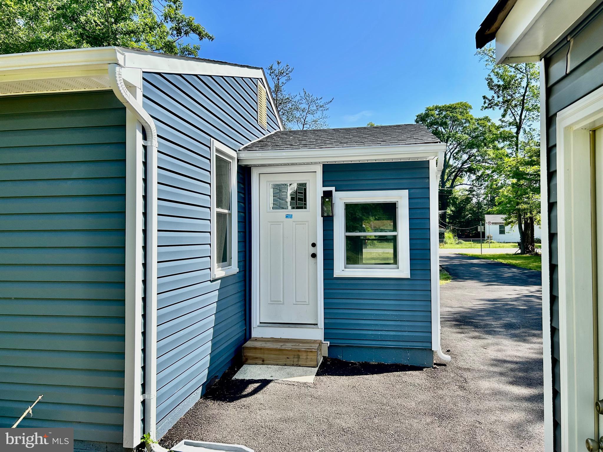 LIVINGSTON GROVE - Residential